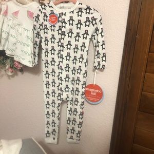 Magnetic me 9-12 months bear pajamas NWT